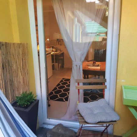 Fassbinder Klause Mit Mini-Terrasse Apartment Sankt Veit an der Glan Luaran gambar
