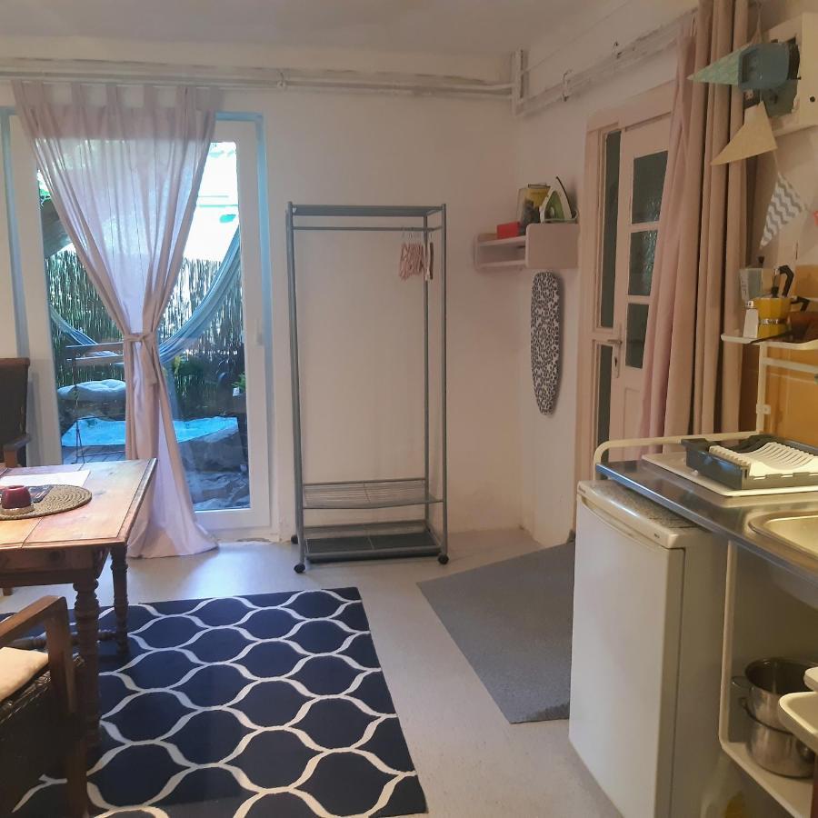 Fassbinder Klause Mit Mini-Terrasse Apartment Sankt Veit an der Glan Luaran gambar